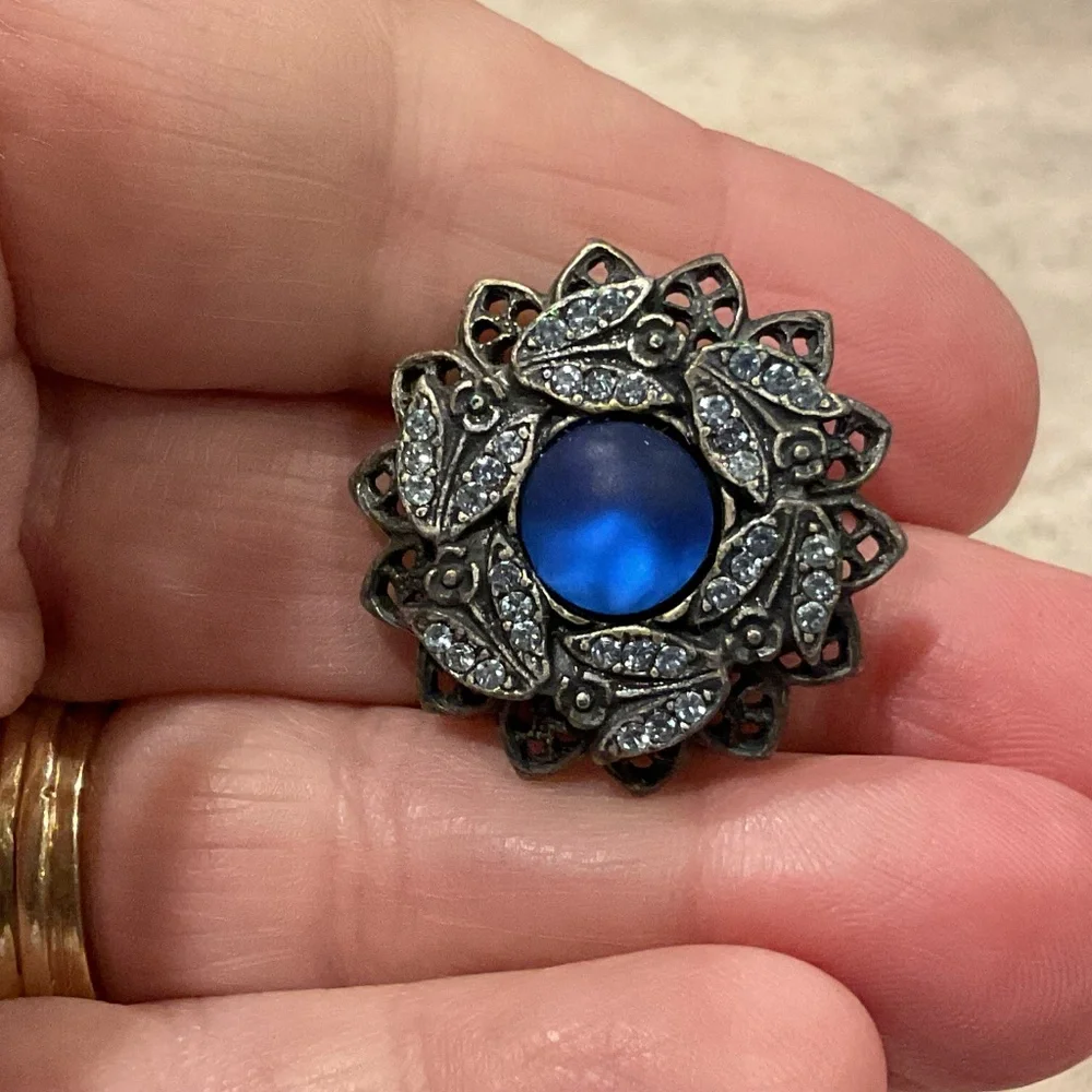 Vintage Pierced Earrings Marcasite Blue Stone Filigree floral 1” diameter
